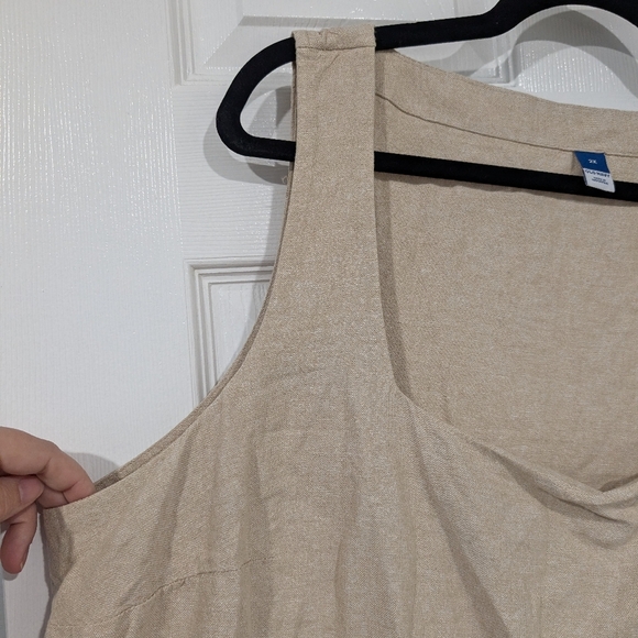 NWT Old Navy Beige Sleeveless Linen-Blend Crop Top in Size 2X - Picture 3 of 9